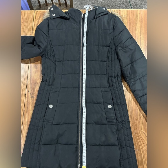 Women’s Old Navy Winter Coat - Picture 5 of 9